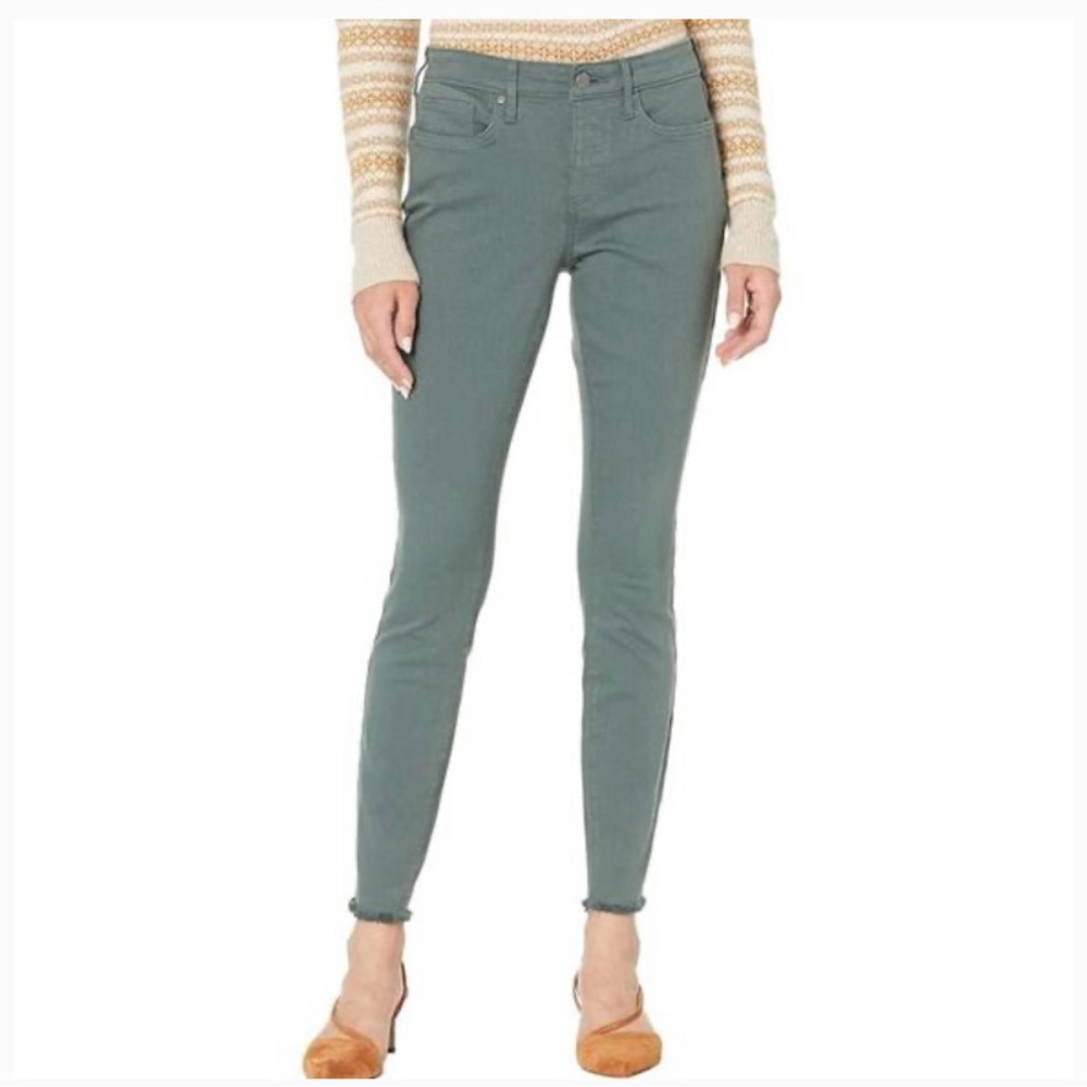 NWT NYDJ Ami Skinny Fray Hem Evergreen Jeans Size 0P